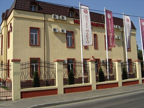 Hotel Maryo Плоєшті Екстер'єр фото